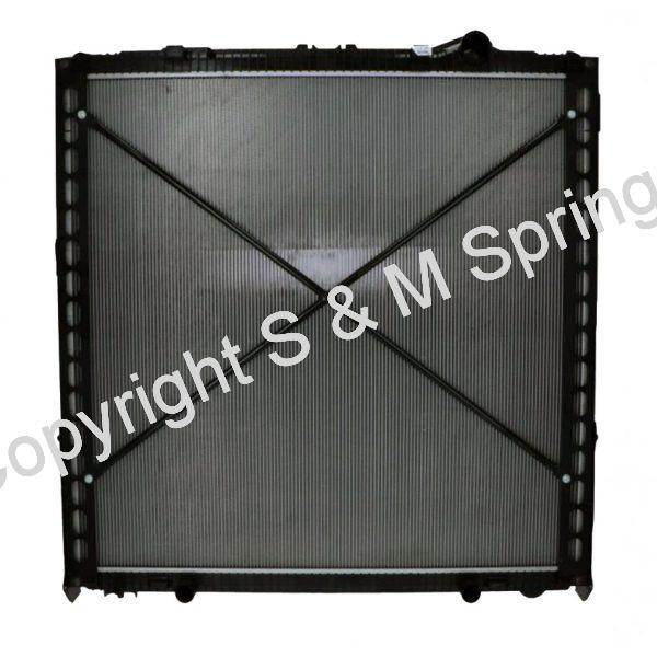 1940146 2125896 DAF Radiator c/w Frame 1909449 2049369 2114242